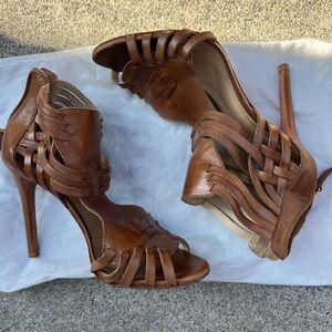 Schutz Tan Leather Woven Heels – Size 7.5 (EU 39/BR 37)
